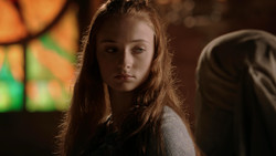 extant_GameOfThrones_1x04-CripplesBastardsAndBrokenThings_1765