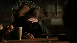extant_GameOfThrones_1x04-CripplesBastardsAndBrokenThings_1870