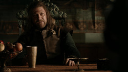 extant_GameOfThrones_1x04-CripplesBastardsAndBrokenThings_1876