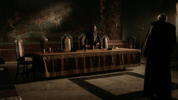 extant_GameOfThrones_1x04-CripplesBastardsAndBrokenThings_2032