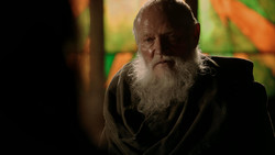 extant_GameOfThrones_1x04-CripplesBastardsAndBrokenThings_2082