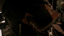 extant_GameOfThrones_1x04-CripplesBastardsAndBrokenThings_2136