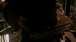 extant_GameOfThrones_1x04-CripplesBastardsAndBrokenThings_2137