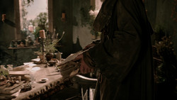extant_GameOfThrones_1x04-CripplesBastardsAndBrokenThings_2141