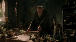 extant_GameOfThrones_1x04-CripplesBastardsAndBrokenThings_2153