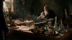 extant_GameOfThrones_1x04-CripplesBastardsAndBrokenThings_2240