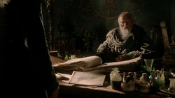 extant_GameOfThrones_1x04-CripplesBastardsAndBrokenThings_2318