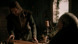 extant_GameOfThrones_1x04-CripplesBastardsAndBrokenThings_2374
