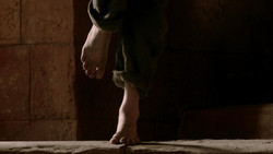 extant_GameOfThrones_1x04-CripplesBastardsAndBrokenThings_2398