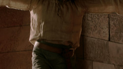 extant_GameOfThrones_1x04-CripplesBastardsAndBrokenThings_2406
