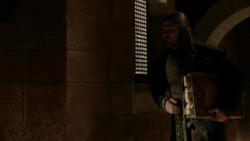 extant_GameOfThrones_1x04-CripplesBastardsAndBrokenThings_2413