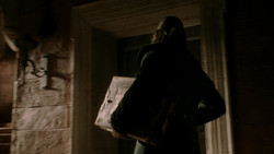 extant_GameOfThrones_1x04-CripplesBastardsAndBrokenThings_2417