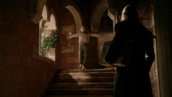 extant_GameOfThrones_1x04-CripplesBastardsAndBrokenThings_2425