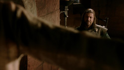 extant_GameOfThrones_1x04-CripplesBastardsAndBrokenThings_2432