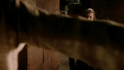 extant_GameOfThrones_1x04-CripplesBastardsAndBrokenThings_2434