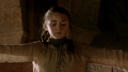 extant_GameOfThrones_1x04-CripplesBastardsAndBrokenThings_2439