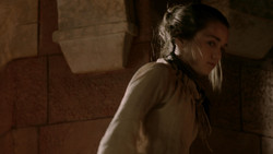 extant_GameOfThrones_1x04-CripplesBastardsAndBrokenThings_2581