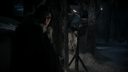 extant_GameOfThrones_1x04-CripplesBastardsAndBrokenThings_2605