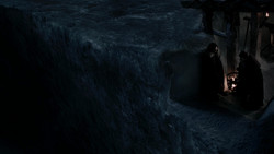 extant_GameOfThrones_1x04-CripplesBastardsAndBrokenThings_2676