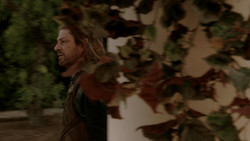 extant_GameOfThrones_1x04-CripplesBastardsAndBrokenThings_2854