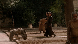 extant_GameOfThrones_1x04-CripplesBastardsAndBrokenThings_2879