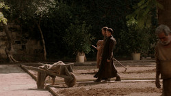 extant_GameOfThrones_1x04-CripplesBastardsAndBrokenThings_2880