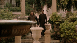 extant_GameOfThrones_1x04-CripplesBastardsAndBrokenThings_2900