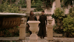 extant_GameOfThrones_1x04-CripplesBastardsAndBrokenThings_2905