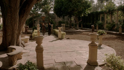 extant_GameOfThrones_1x04-CripplesBastardsAndBrokenThings_2948