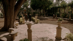 extant_GameOfThrones_1x04-CripplesBastardsAndBrokenThings_2951