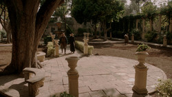 extant_GameOfThrones_1x04-CripplesBastardsAndBrokenThings_2952