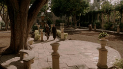 extant_GameOfThrones_1x04-CripplesBastardsAndBrokenThings_2954