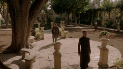 extant_GameOfThrones_1x04-CripplesBastardsAndBrokenThings_3033
