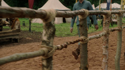 extant_GameOfThrones_1x04-CripplesBastardsAndBrokenThings_3041