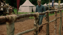 extant_GameOfThrones_1x04-CripplesBastardsAndBrokenThings_3042