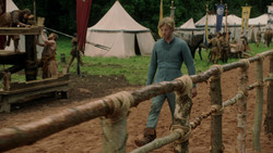 extant_GameOfThrones_1x04-CripplesBastardsAndBrokenThings_3043