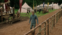 extant_GameOfThrones_1x04-CripplesBastardsAndBrokenThings_3046