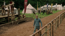 extant_GameOfThrones_1x04-CripplesBastardsAndBrokenThings_3047