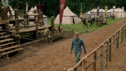 extant_GameOfThrones_1x04-CripplesBastardsAndBrokenThings_3049