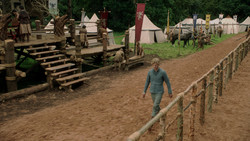 extant_GameOfThrones_1x04-CripplesBastardsAndBrokenThings_3052