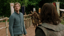 extant_GameOfThrones_1x04-CripplesBastardsAndBrokenThings_3075
