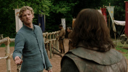 extant_GameOfThrones_1x04-CripplesBastardsAndBrokenThings_3078