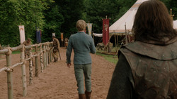 extant_GameOfThrones_1x04-CripplesBastardsAndBrokenThings_3097