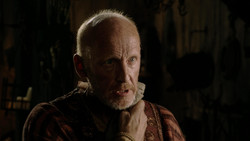 extant_GameOfThrones_1x04-CripplesBastardsAndBrokenThings_3140
