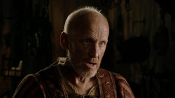 extant_GameOfThrones_1x04-CripplesBastardsAndBrokenThings_3143