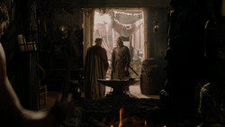 extant_GameOfThrones_1x04-CripplesBastardsAndBrokenThings_3151