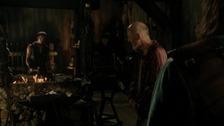 extant_GameOfThrones_1x04-CripplesBastardsAndBrokenThings_3164