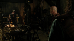 extant_GameOfThrones_1x04-CripplesBastardsAndBrokenThings_3166