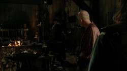 extant_GameOfThrones_1x04-CripplesBastardsAndBrokenThings_3173