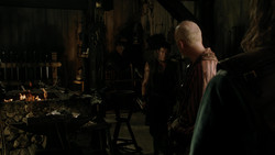 extant_GameOfThrones_1x04-CripplesBastardsAndBrokenThings_3175